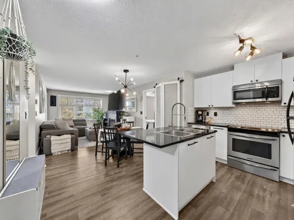 6500 194th St #301, Surrey, BC V4N 5X4