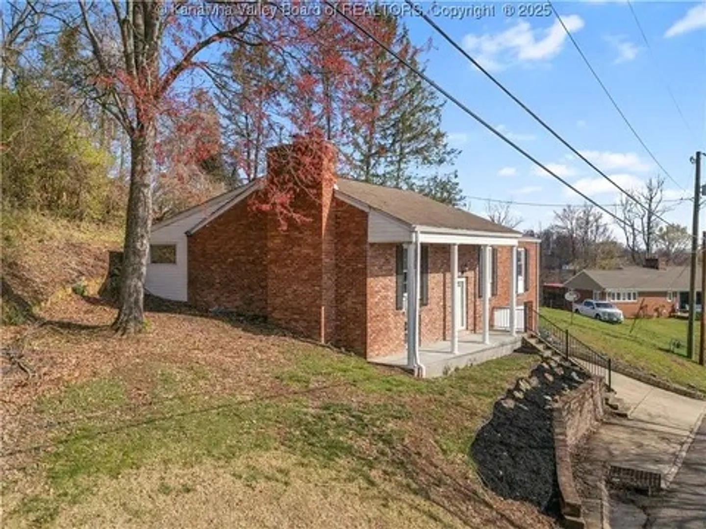 3 bed 2.5 bath single family home — Photo 2