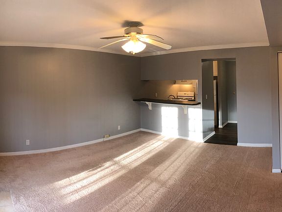 3rd image of 1905 Tall Oaks Dr Unit 1601