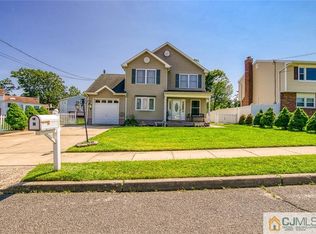 7 Oak St, South River, NJ 08882