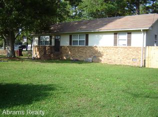 2328 Springdale Rd, Chesapeake, VA 23323