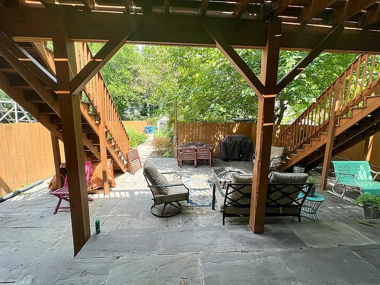 1821 Providence St NE #4 — Photo 17