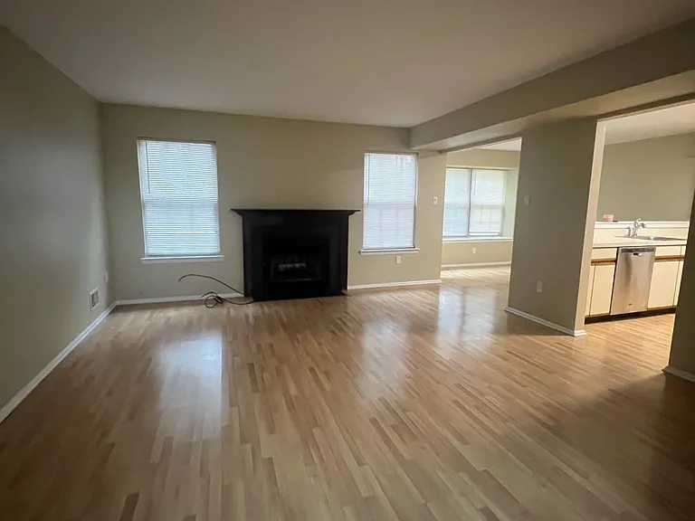 106 Wisbech Pl — Photo 3