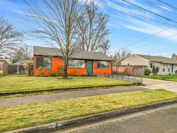 925 Winchester Ave, Medford, OR 97501