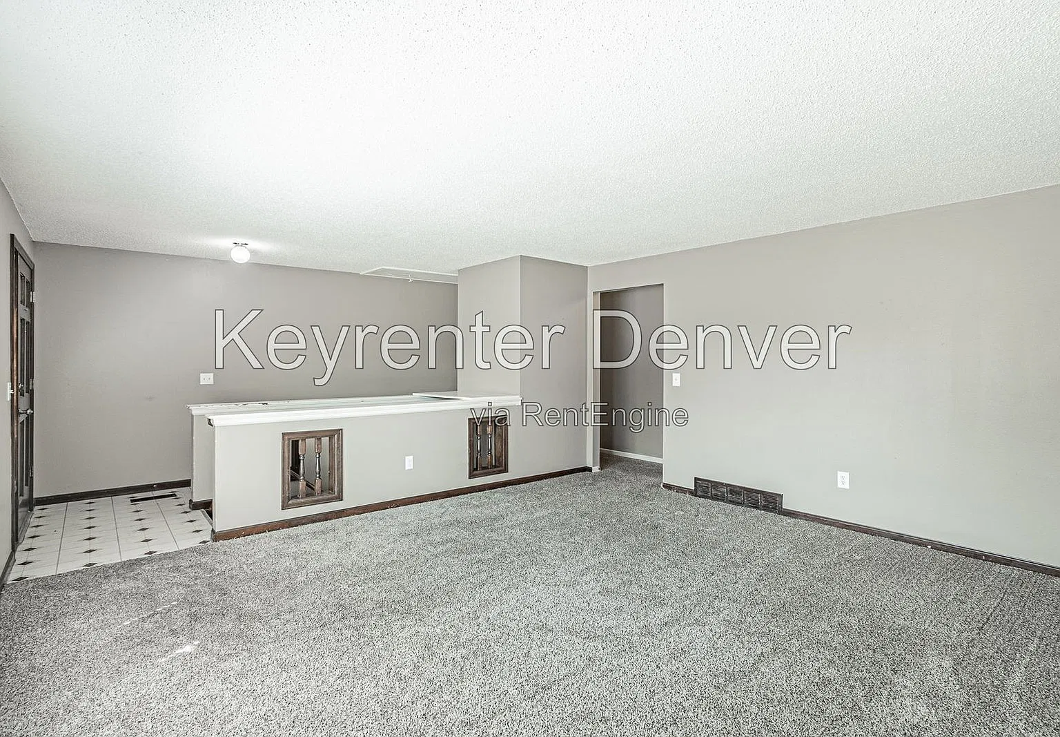4 bed, 2.5 bath, 2500 sqft, $3,000 — Photo 3