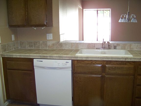 3rd image of 1974 E Lynwood Dr APT 3A