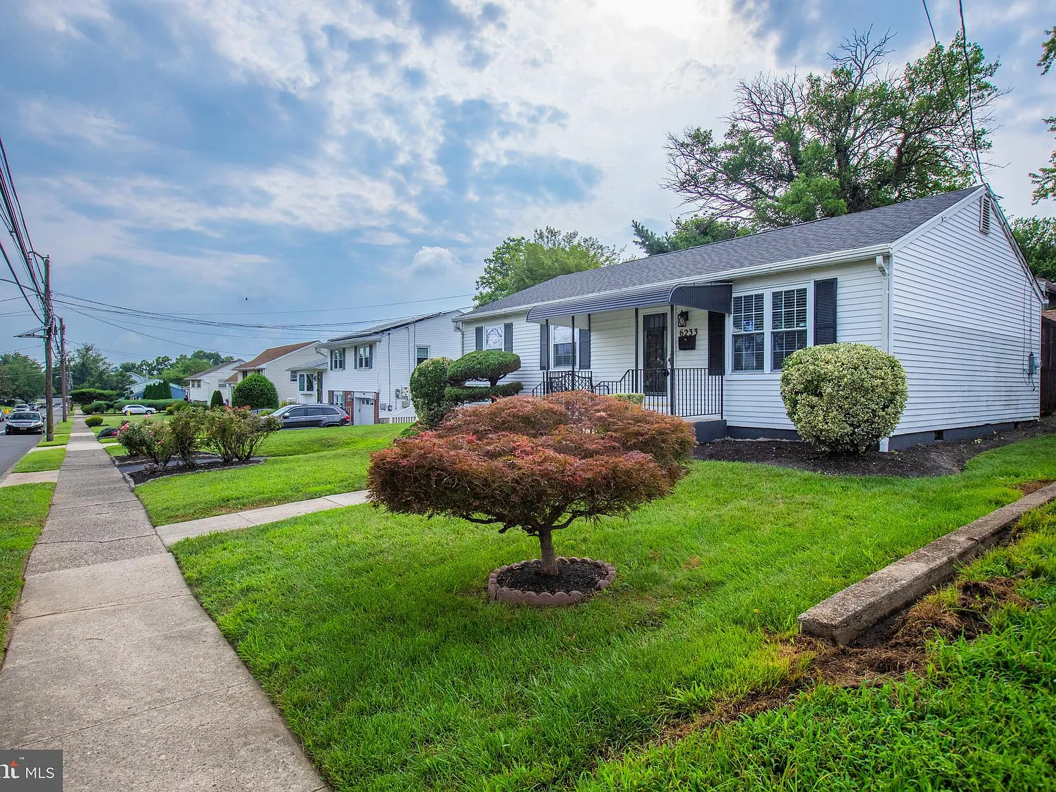 3 bed, 1104 sqft, $2,650 — Photo 3