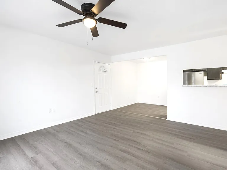 1211 N Viola St — Photo 8
