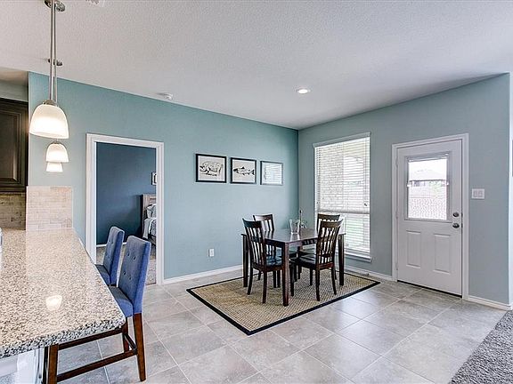 4th image of 421 Wild Onion Ln