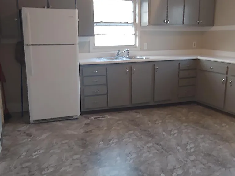 331 Lilleston Ave — Photo 13