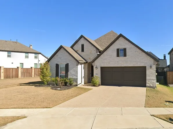 801 Dragon Banner Dr, Lewisville, TX 75056