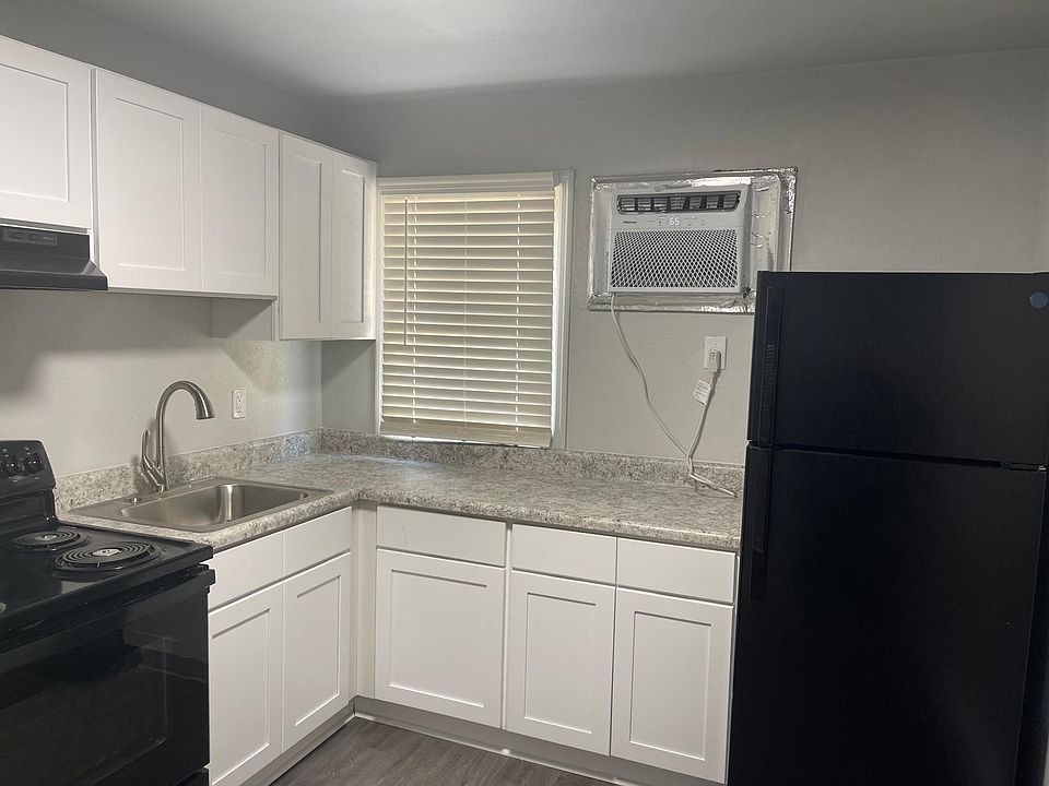 1st image of 9524 21st Bay St APT 1A
