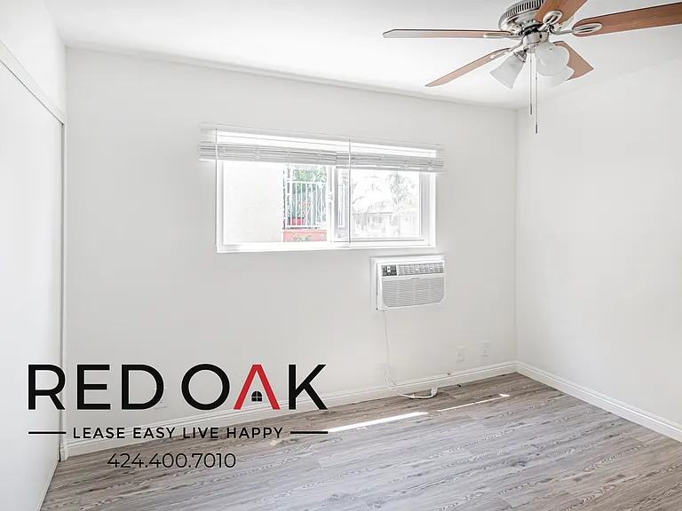 20414 Cohasset St #19 — Photo 16