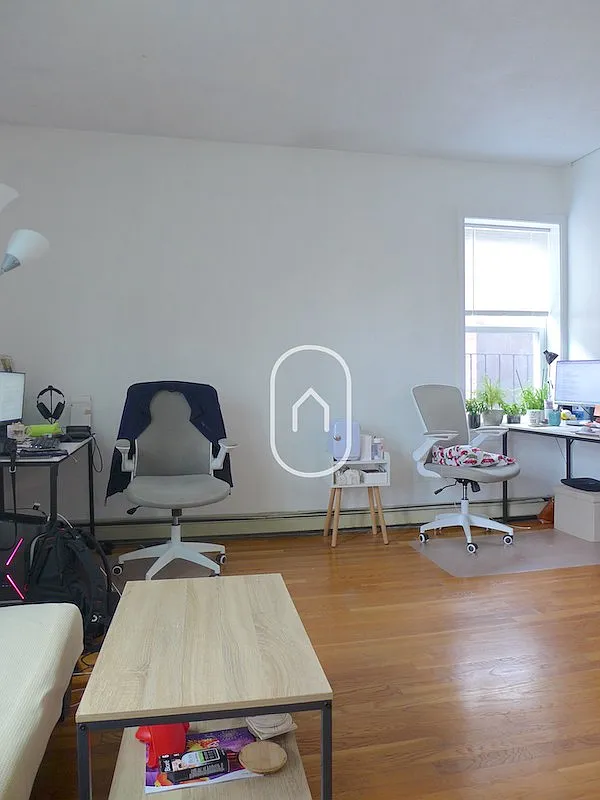 1 bed, 999 sqft, $2,400 — Photo 4