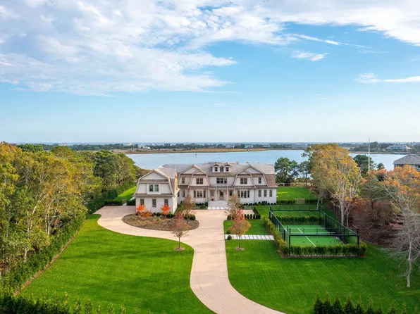 37 Second Neck Ln, Quogue, NY 11959