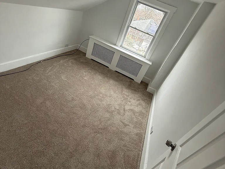 1554 Delaware Ave — Photo 10