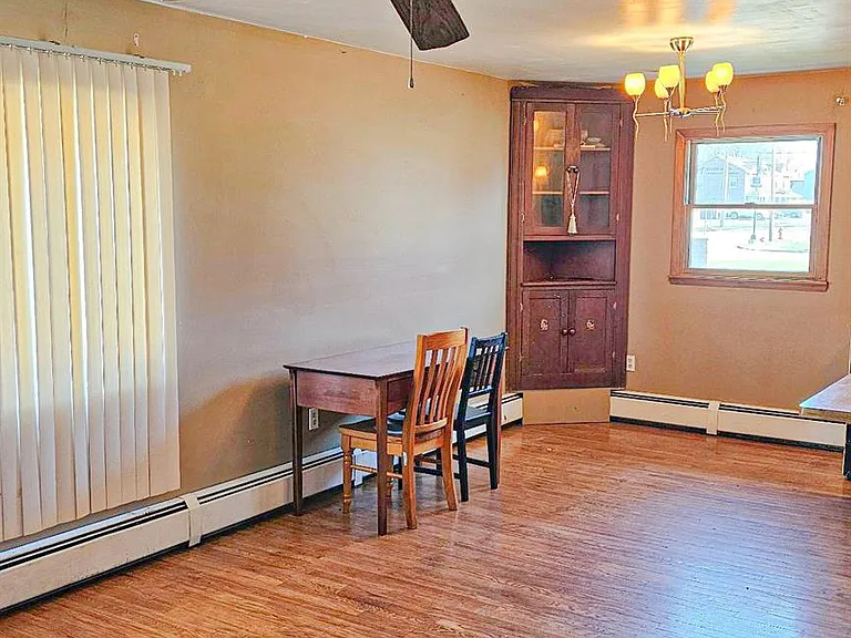 225 Monhagen Ave — Photo 3