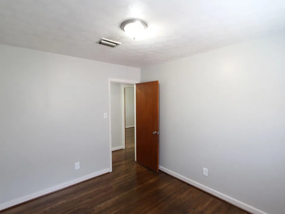 2307 17th St