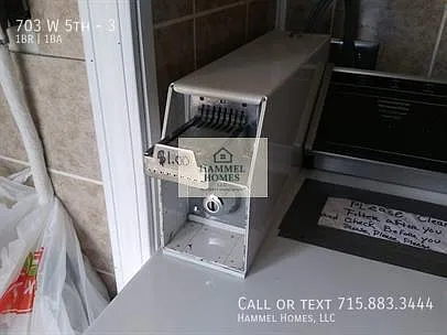 703 W 5th St #3 — Photo 14