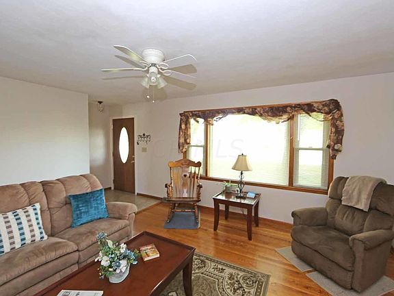 3rd image of 602 East St
