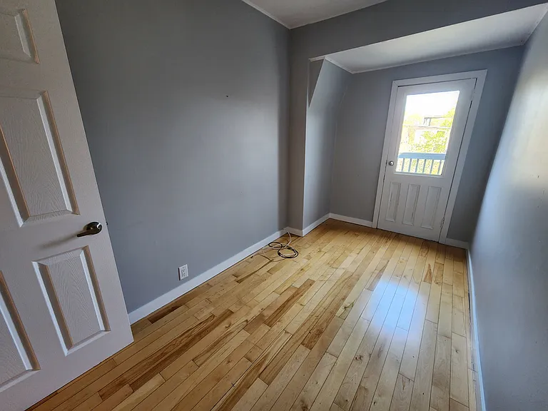 92 Marlborough Ave — Photo 15