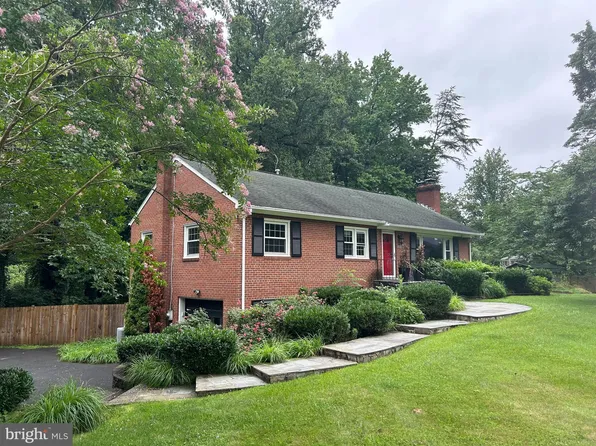 3200 Prosperity Ave, Fairfax, VA 22031