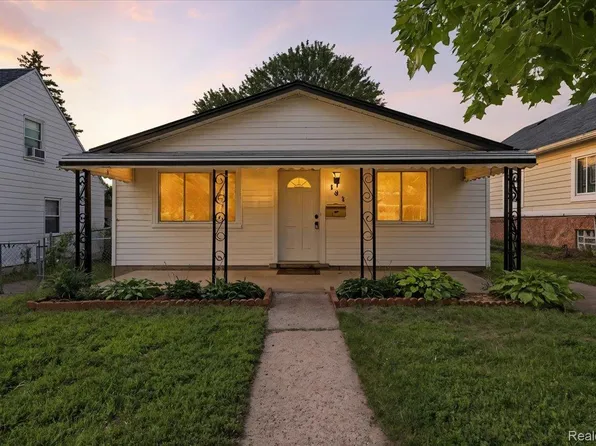 133 W New York Ave, Pontiac, MI 48340