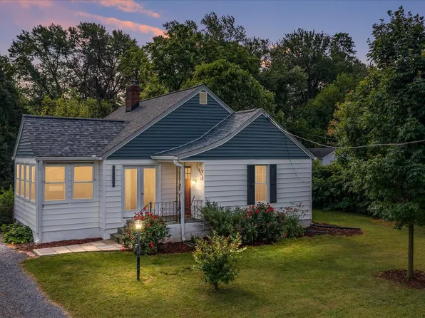 17516 Harmony Church Rd, Hamilton, VA 20158