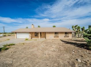 3818 Sunnyslope Rd, Phelan, CA 92371