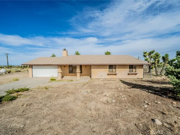 3818 Sunnyslope Rd, Phelan, CA 92371