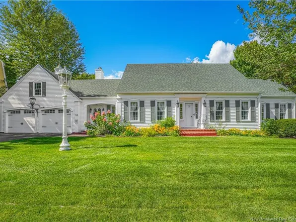 45 Elgin St, Fredericton, NB E3B 5P5