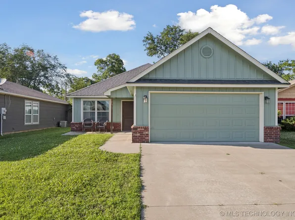 311 E 4th St, Skiatook, OK 74070