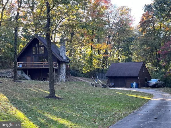 306 Laurel Dr, York, PA 17406