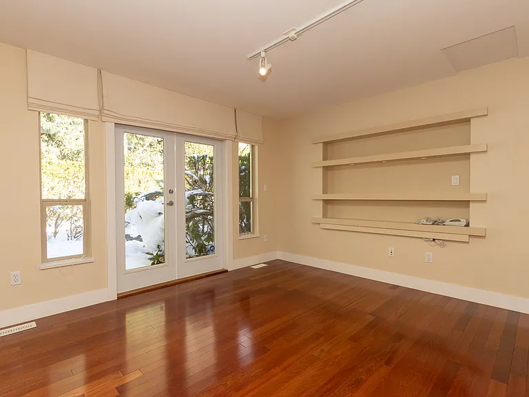 2491 Folkestone Way — Photo 13