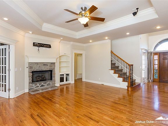 4th image of 2388 Covington Park Blvd