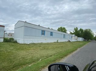 28 Raylynn Ct #28, Staunton, IL 62088