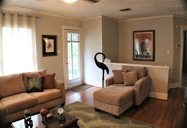 4054 Prescott Ave — Photo 3