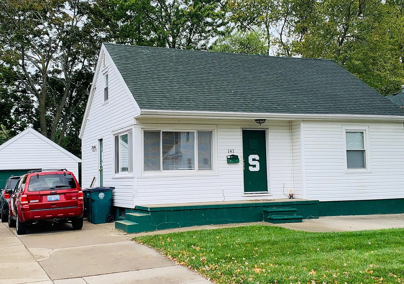 2 bed, 1.5 bath, 1100 sqft, $1,900 — Photo 1