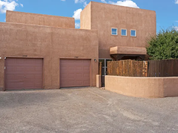 1709 Corte De Pimienta NW, Albuquerque, NM 87104