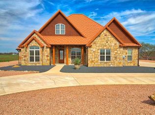 415 S Elphis Rd, Frost, TX 76641