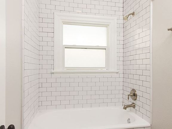 2nd image of 412 S Lake St APT 303