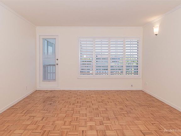 4th image of 1222 Clayton St #26