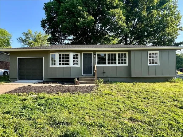 11320 E 56th Ter, Raytown, MO 64133