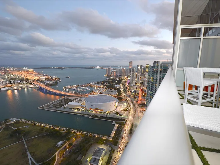 1100 Biscayne Blvd #6104 — Photo 35