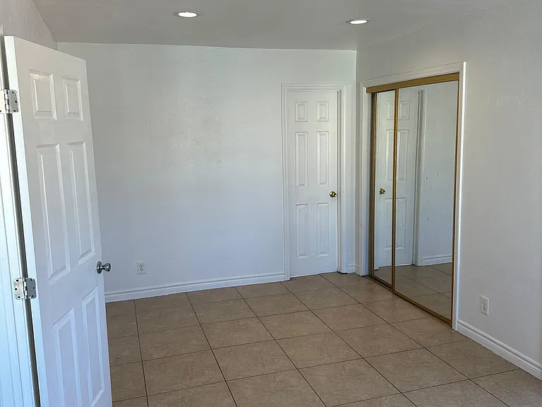 2764 Willow Pl — Photo 13