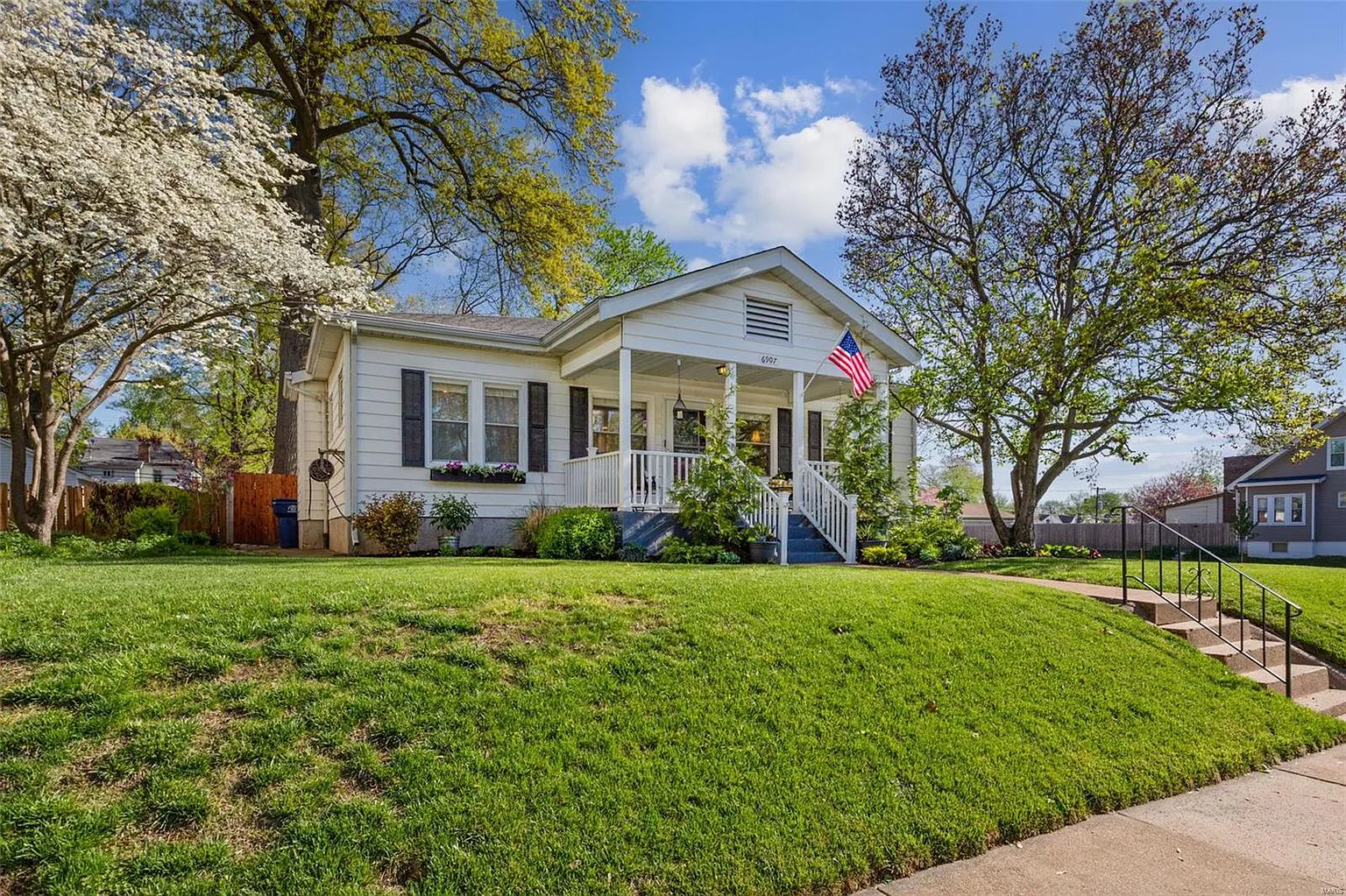 6907 Hancock Ave photo 1