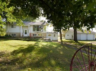 8166 Rondeau Lake Rd E, Lino Lakes, MN 55038