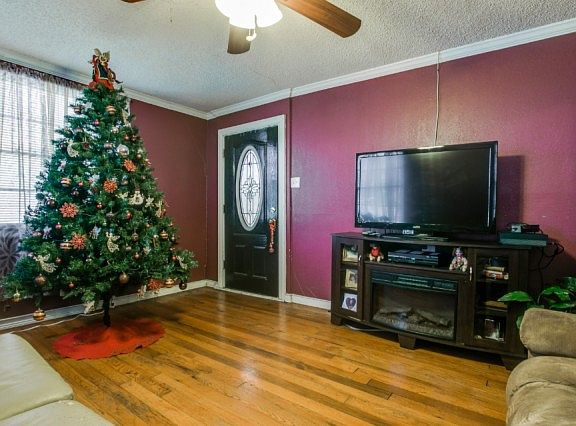 5th image of 4809 Diaz Ave