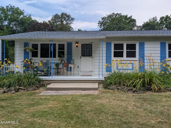 104 Sweet Gum Ln, Williamsburg, PA 16693