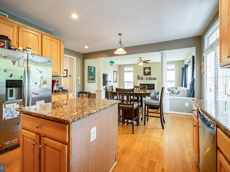 18081 Camdenhurst Dr — Photo 27